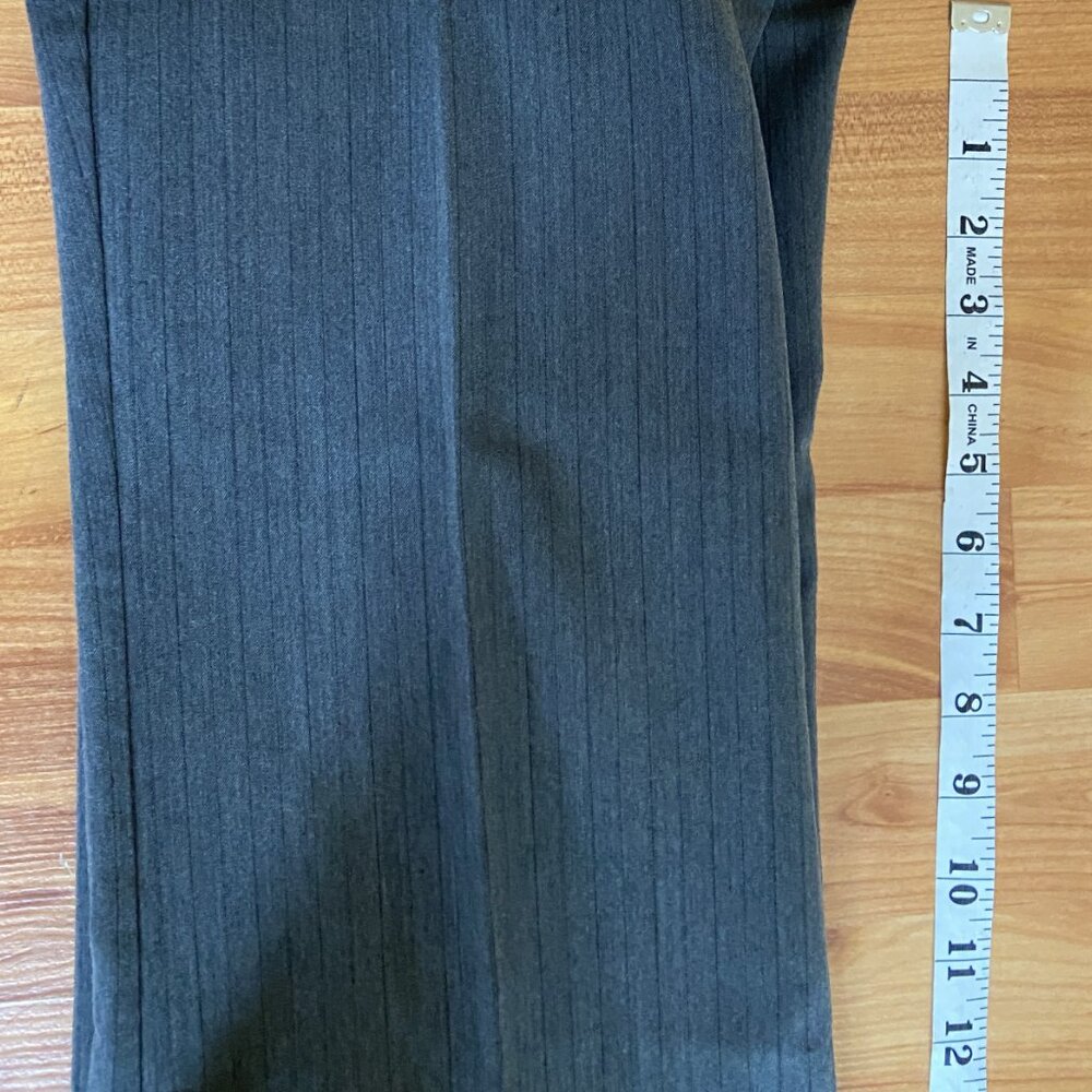 Tracy Evans low rise boot cut gray pants size 1 - Picture 12 of 12